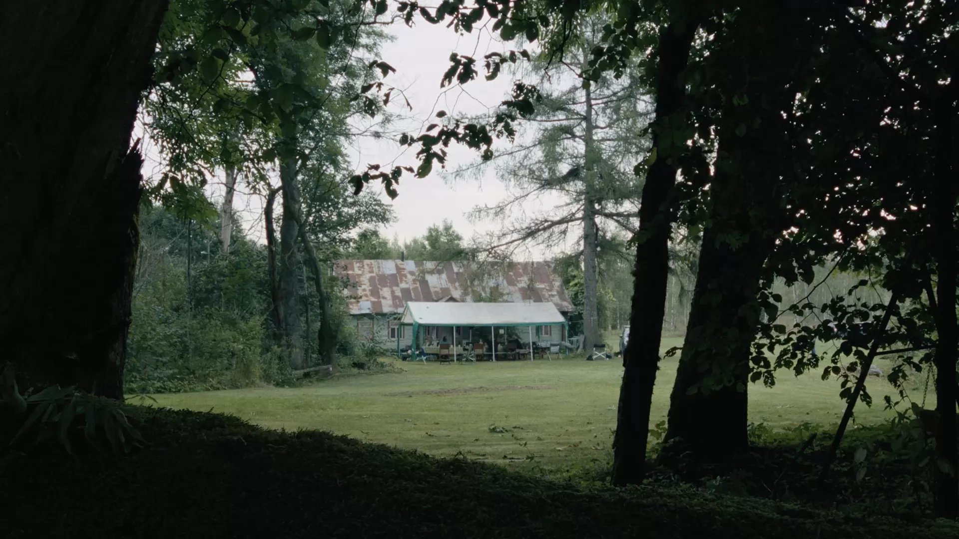 Anapus laiko ir šviesos