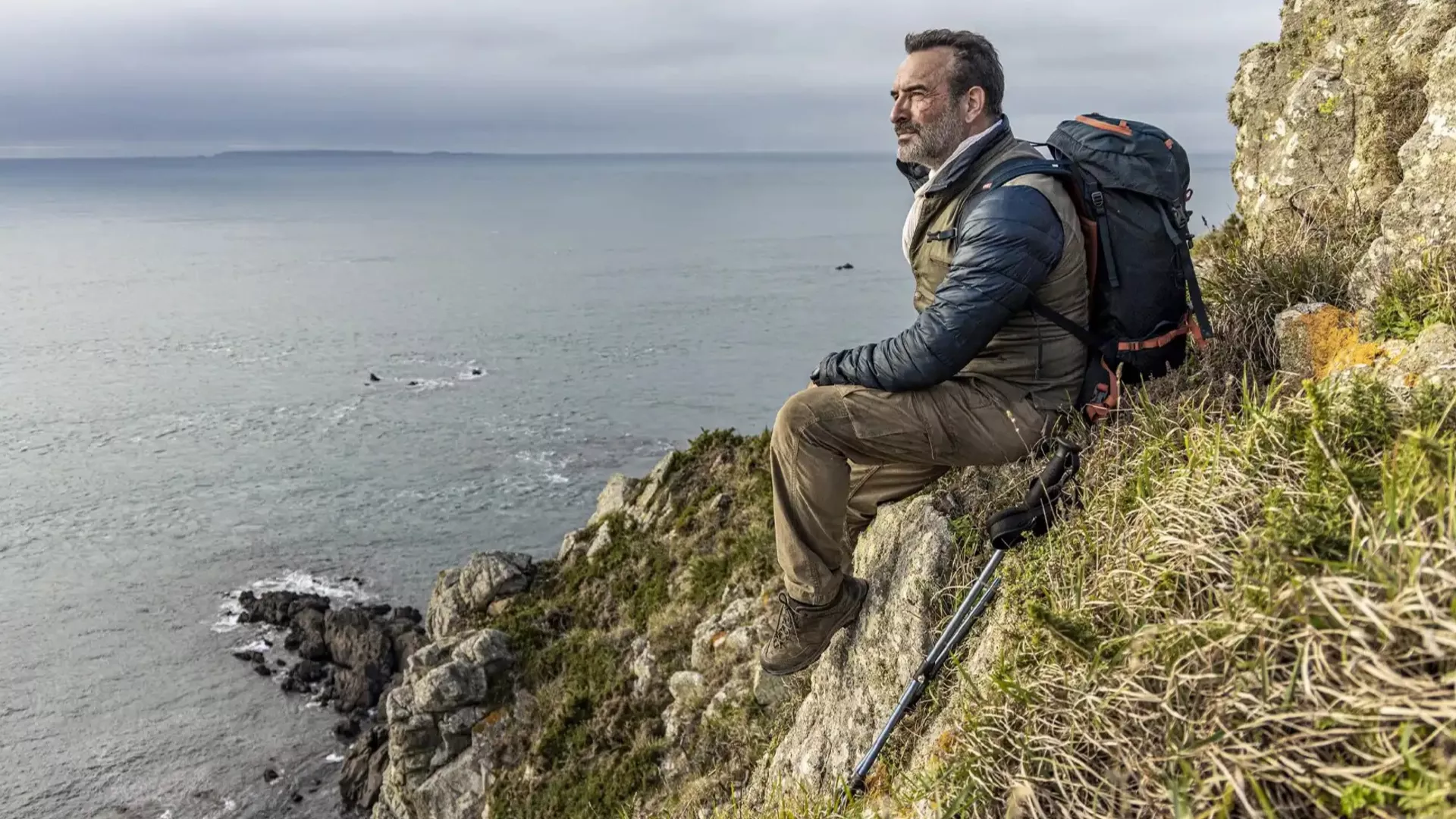 On the Wandering Paths